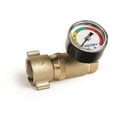 thumbnail image 4 of Camco Régulateur de Pression d'Eau Douce 40064 Laiton; Gamme de Pression Préréglée de 40-50 PSI; avec Manomètre; Simple; Conforme aux Réglementations CA et VT pour Contenu en Laiton; avec Emballage en Anglais/français, 4 of 4