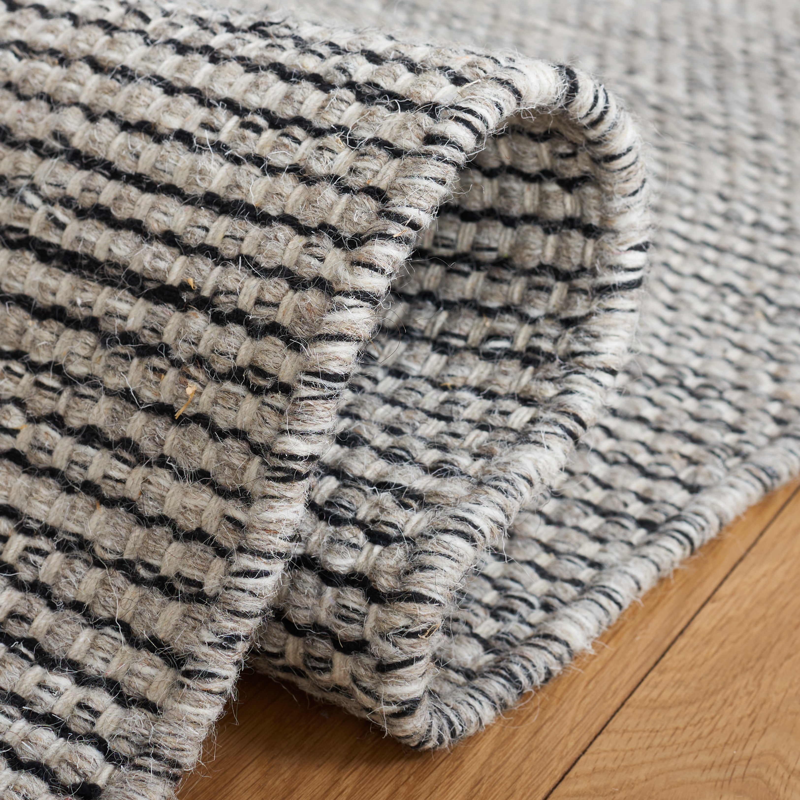 SAFAVIEH Natura Lorin Striped Area Rug, Grey/Ivory, 5' x 8'