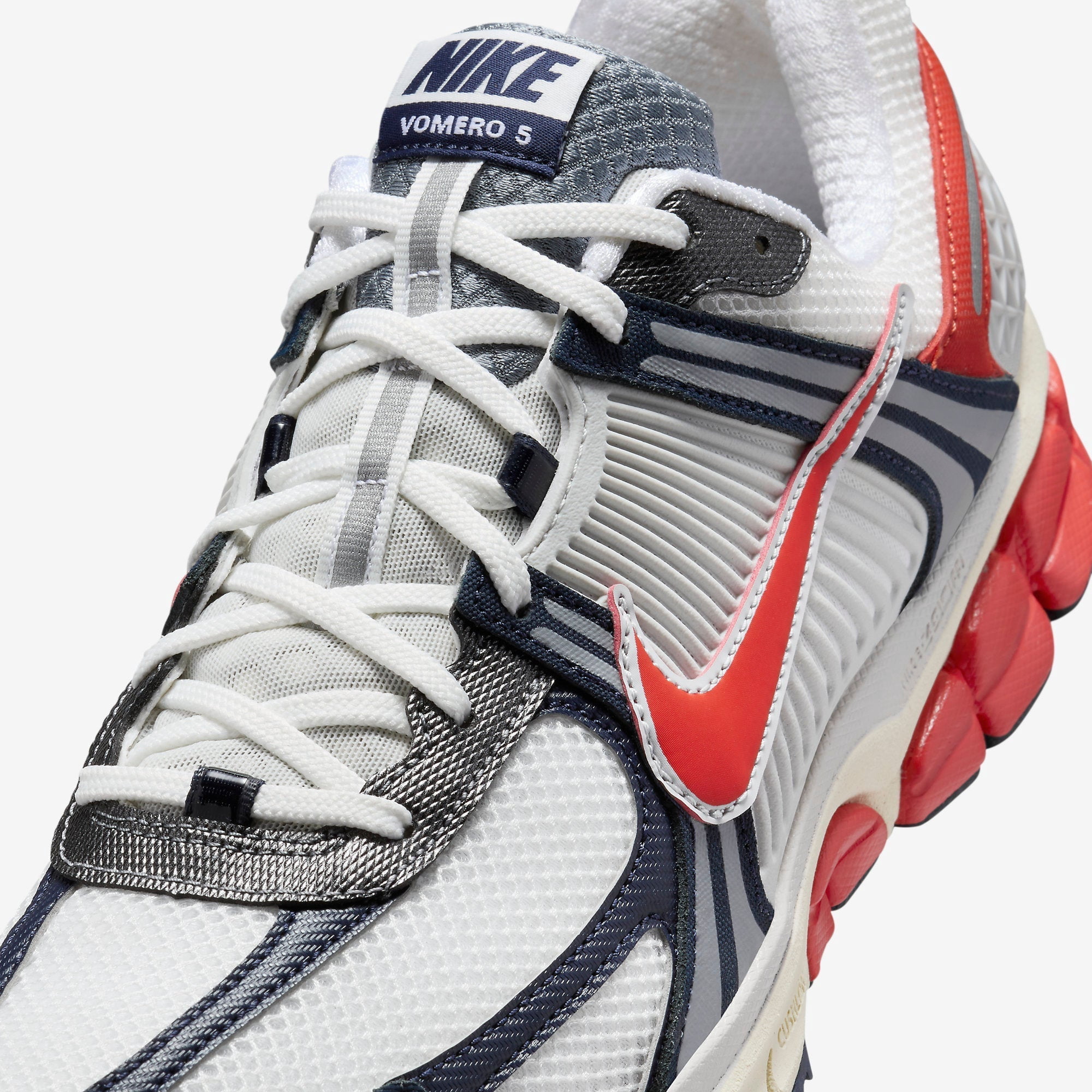Nike Zoom Vomero 5 USA Photon Dust/Picante Red Men\'s / Size 13 / HJ3859-025 Air Zoom Vomero 5  main image 4
