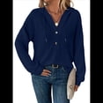 thumbnail image 2 of Sudadera con Capucha de Larga de Punto Gofre para Mujer, con Cordón, Botones, Cuello en V, Informal, con Capucha. Azul Marino L, 2 of 9