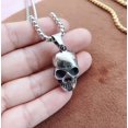 thumbnail image 4 of Collar Hombre, Cadena con Colgante Calavera, Acero Inoxidable con Baño de Oro 18k, Color Plata o Negro - Joyas y Complementos para Hombre, Ideal como Regalo Original de Navidad para Hombre, 4 of 4