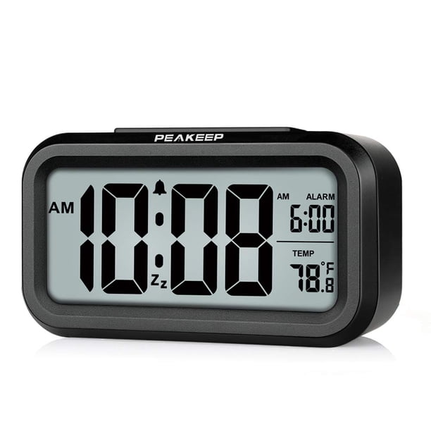 Peakeep Reloj despertador digital con luz nocturna, funciona con pilas, con temperatura interior, escritorio, reloj pequeño (negro)
