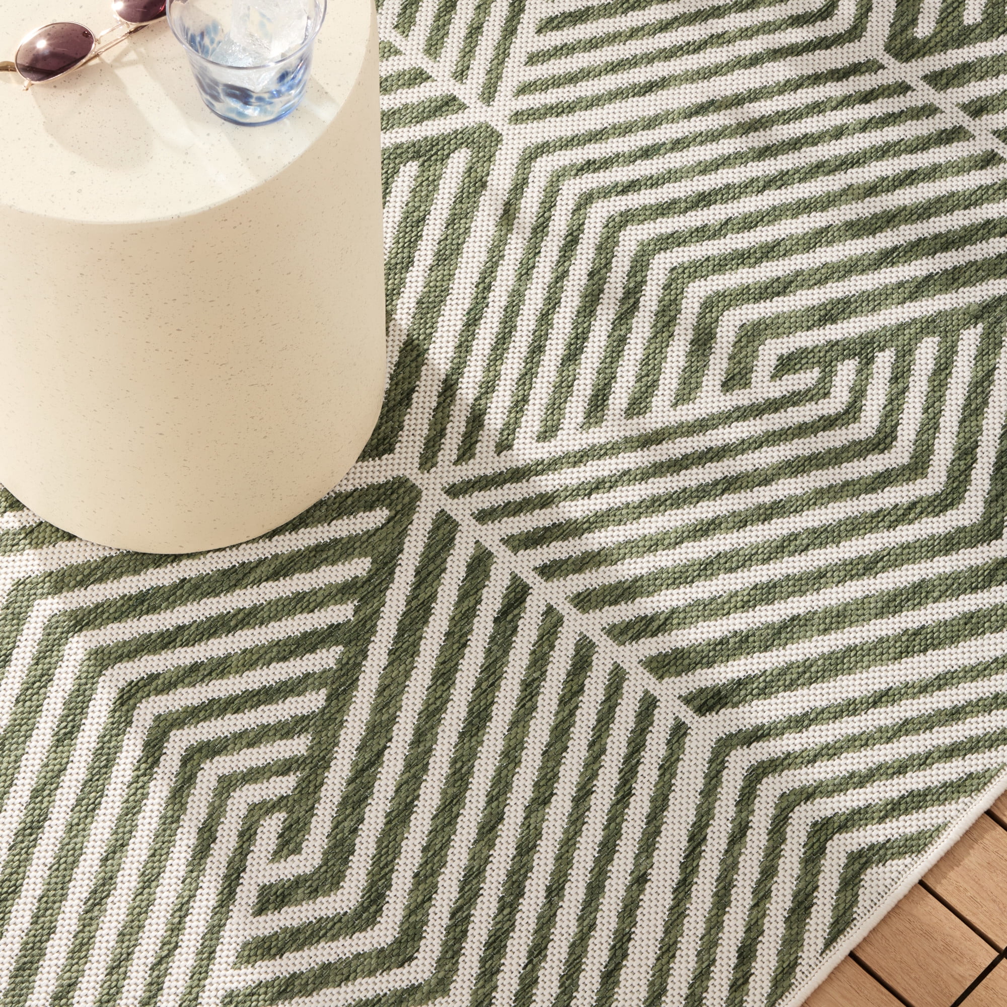 NICOLE MILLER NEW YORK Patio Country Ombre Geo Indoor Outdoor Area Rug, UV Fade Resistant, Low Pile, Green/Cream, 7'9"x10'2"