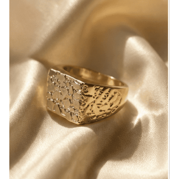 Gold-Tone Copper Signet Ring for Women – Textured Hammered Fashion Jewelry