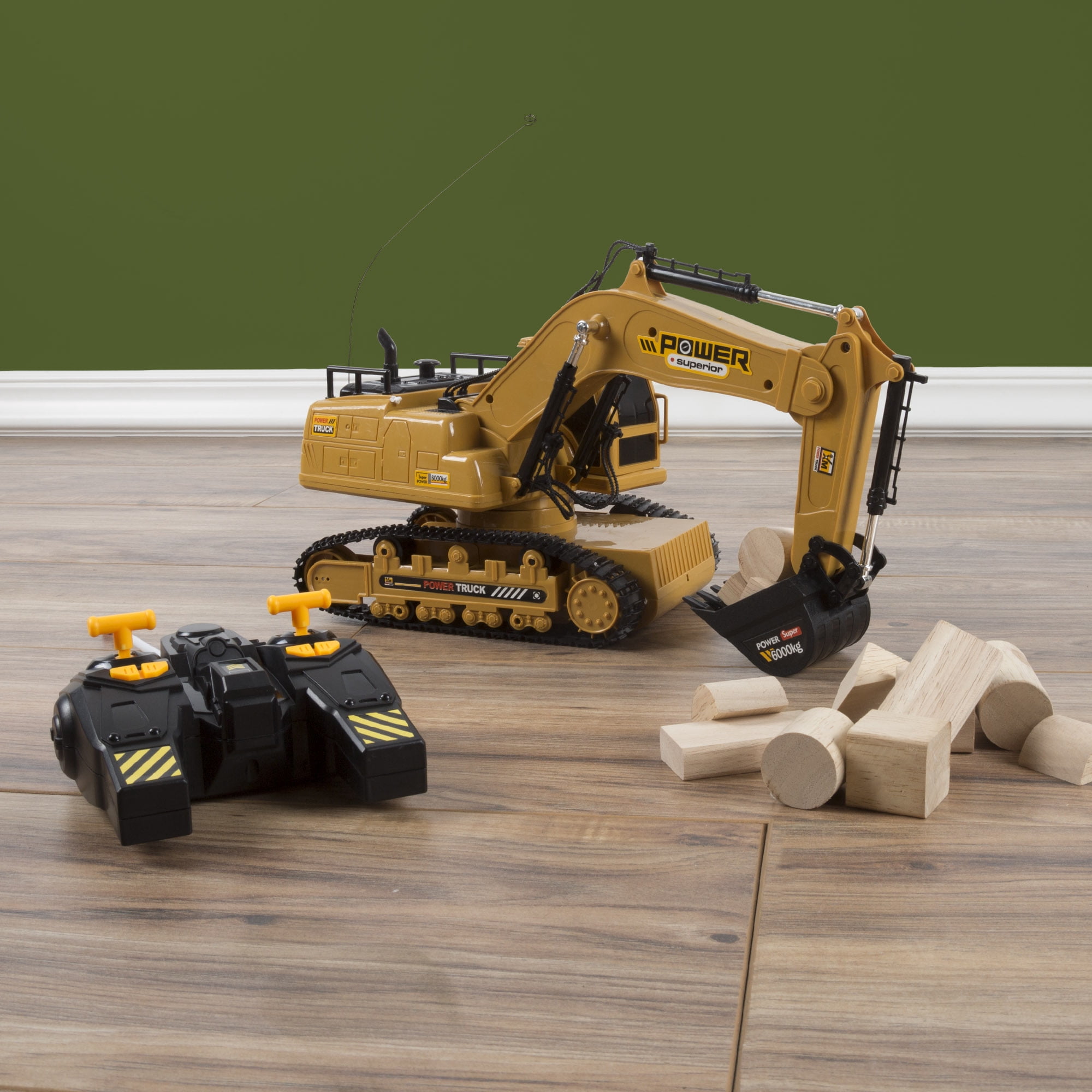 Hey Play Remote Control Excavator with Movable Claw - Construction Toy