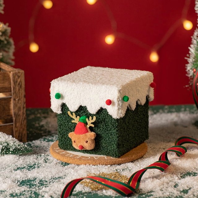 Christmas Gift Box 13.5cm, Thickened Cardboard with Lamb Wool, Festive Design for Apple & Candies