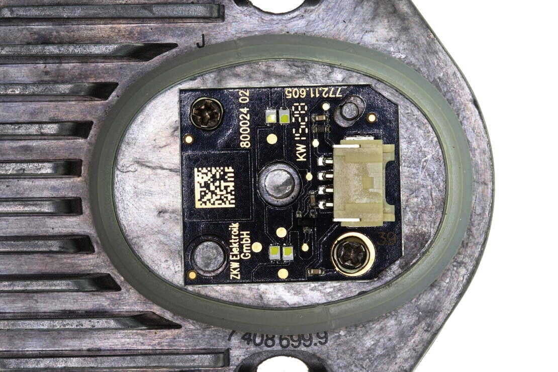 VEMO V20-73-0207 Control Unit, lights