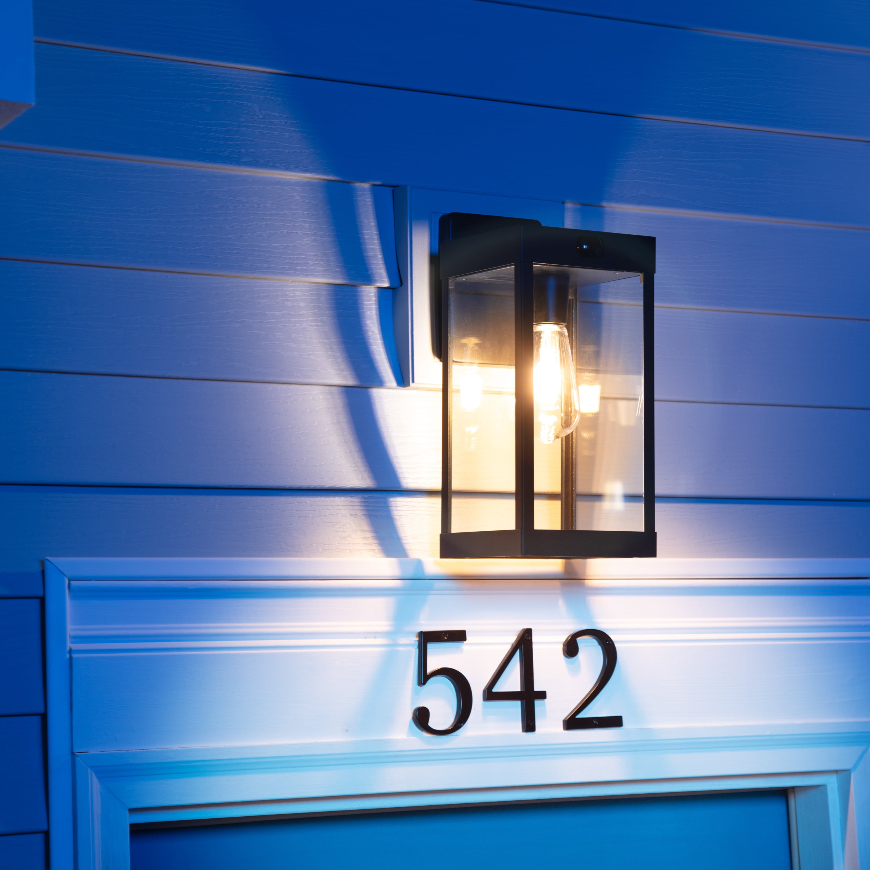 Better Homes & Gardens Solar Dusk to Dawn Decorative Outdoor LED Light, Metal, Glass, 200 Lumens