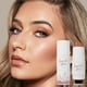 thumbnail image 5 of Posibilidades: varita de maquillaje de doble punta + brocha para una belleza sin esfuerzo, 5 of 7