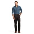 thumbnail image 4 of Pantalones Chinos Americanos IZOD de Corte Slim y Frente Plano para Hombre en Negro, 4 of 6