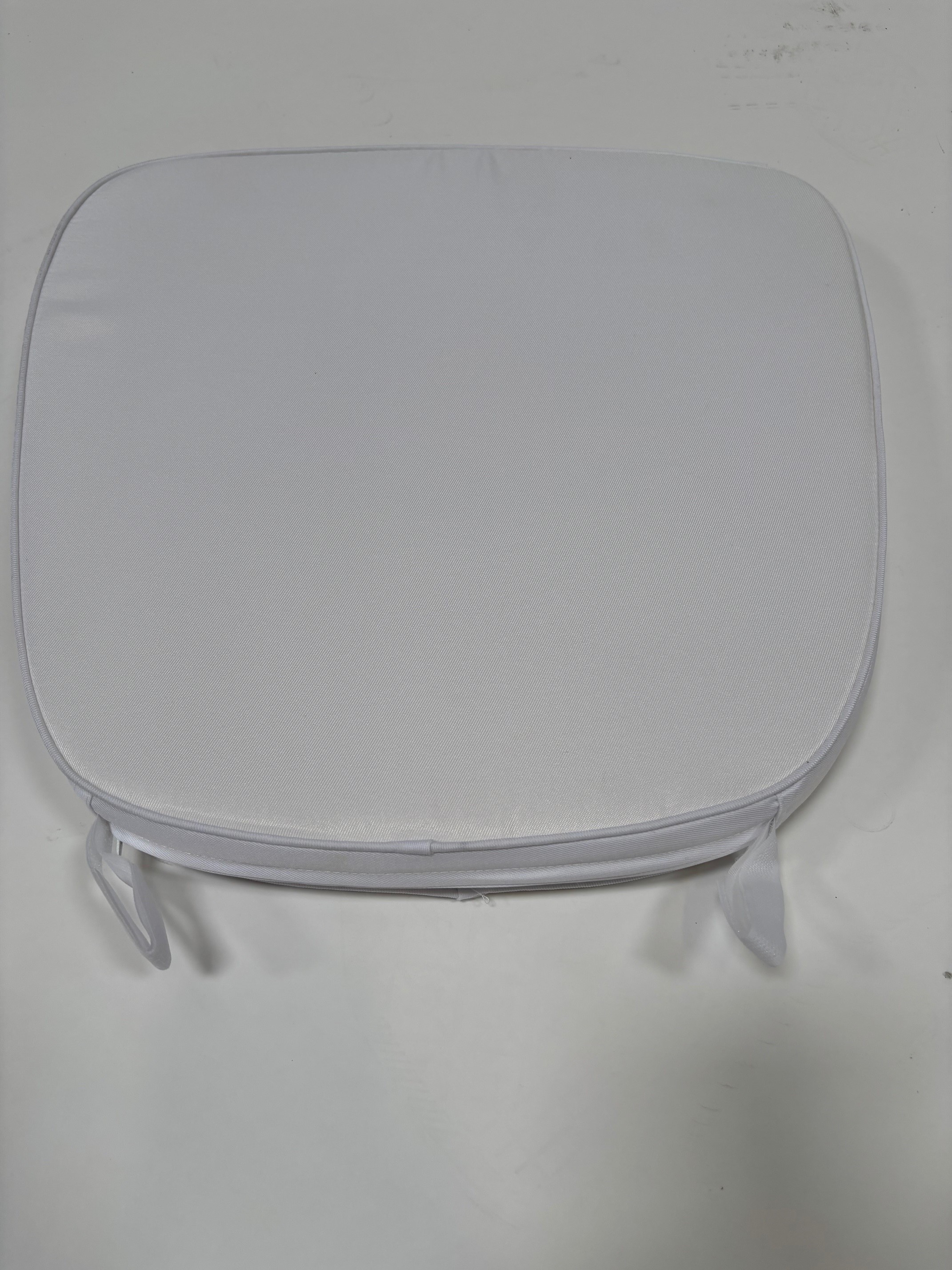 Chair Accessory - Seat Cushion for Chiavari with Velcro Straps - White
