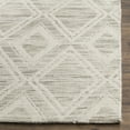 thumbnail image 3 of SAFAVIEH Marbella Alicia Geometric Diamonds Wool Area Rug, Light Brown/Ivory, 8' x 10', 3 of 7