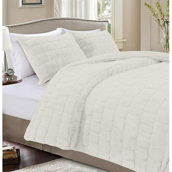 Elegant Comfort Luxurious Fluffy 3-Piece Faux Rabbit Fur Comforter Set - All Season Warm Down Alternative - Ultra Soft, Plush Micro-Mink 3PC Bedding Set with Matching Shams, King, Ivory