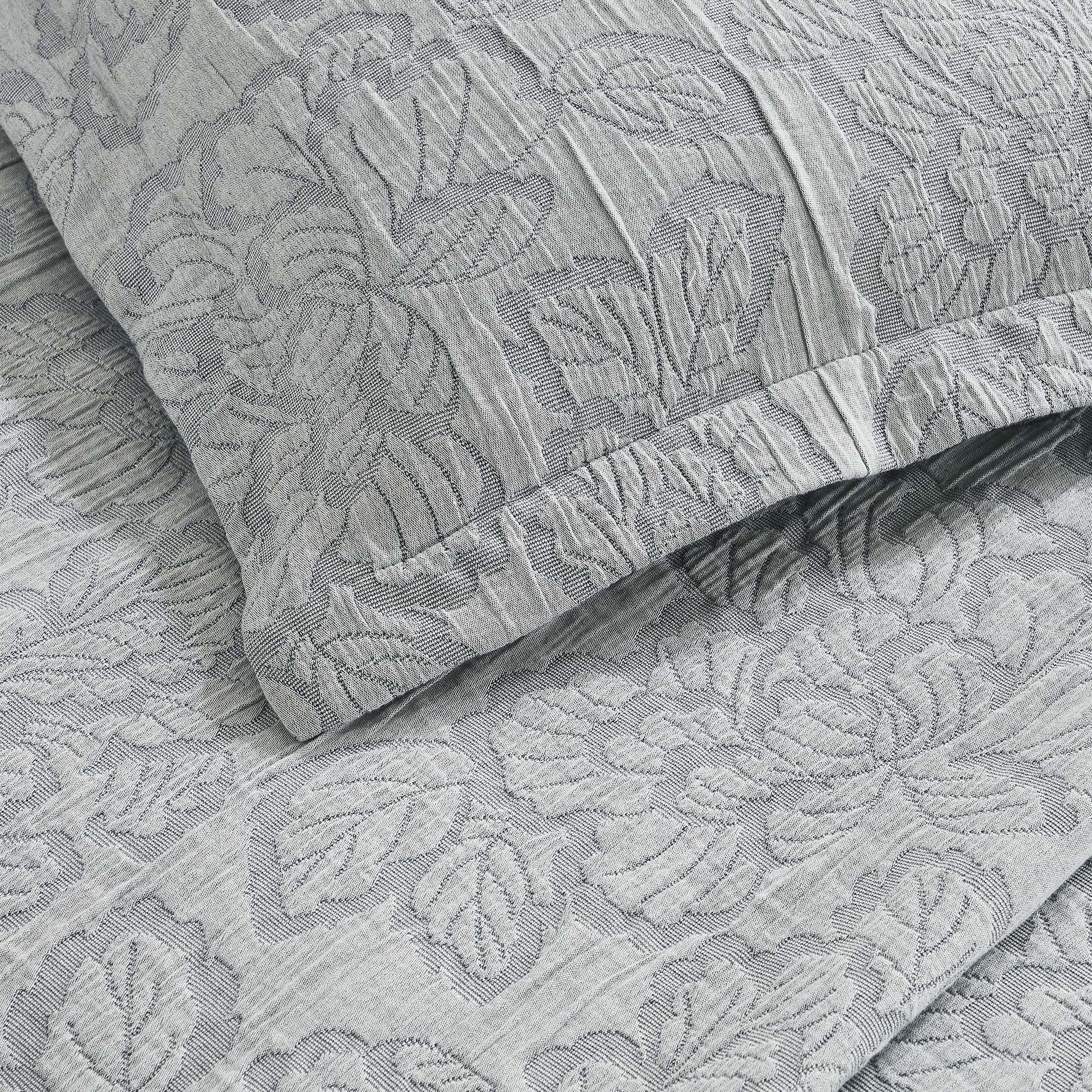Superior Hibiscus Cotton Matelasse Bedspread and Sham Set, 3-Piece Dual Tone Modern Bedspreads, California King, Gray