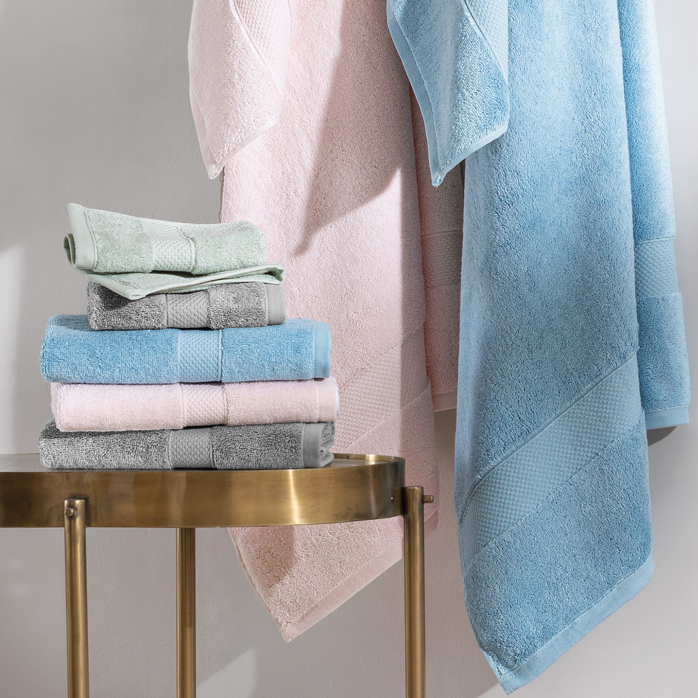 Aston & Arden Egyptian Cotton Bath Towels (2 Pack), 30x54, Jaquard Border, Blue