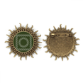 thumbnail image 1 of Mariscos Shell ensamblajes surround Pin de gancho de metal vintage con forma de sol Unbranded  M, 1 of 3