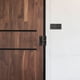 thumbnail image 5 of Cerradura de Puerta de Granero Uxcell, Pestillo Deslizante de Seguridad de 90/180 Grados, Dorado, 5 of 6