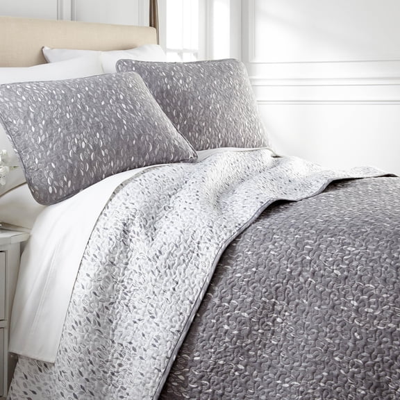 Botanical Leaves Reversible Quilt Set by SouthShore Fine Linens