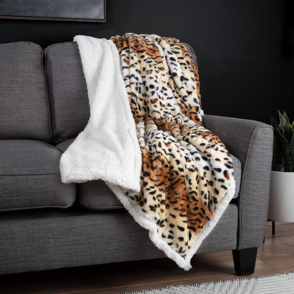 Lavish Home 50x60-Inch Machine-Washable Fleece Blanket (Tiger) - image 5 of 6