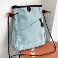 thumbnail image 4 of Bolso Unisex Bandolera Impermeable Mini Monedero Ocio Diario Azul Claro Azul, 4 of 8