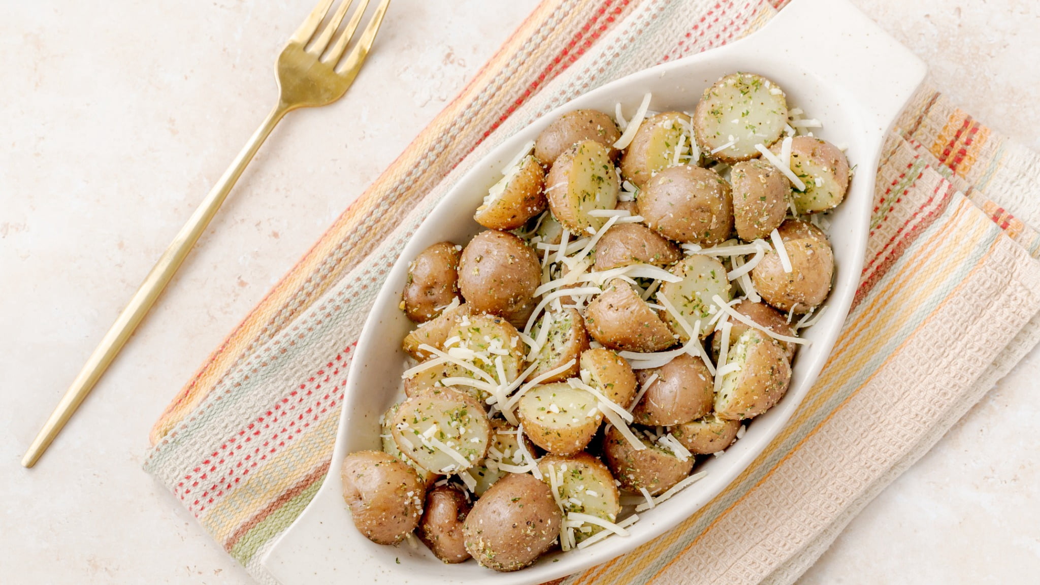 The Little Potato Company Garlic Parsley Potatoes, 1 lb Tray