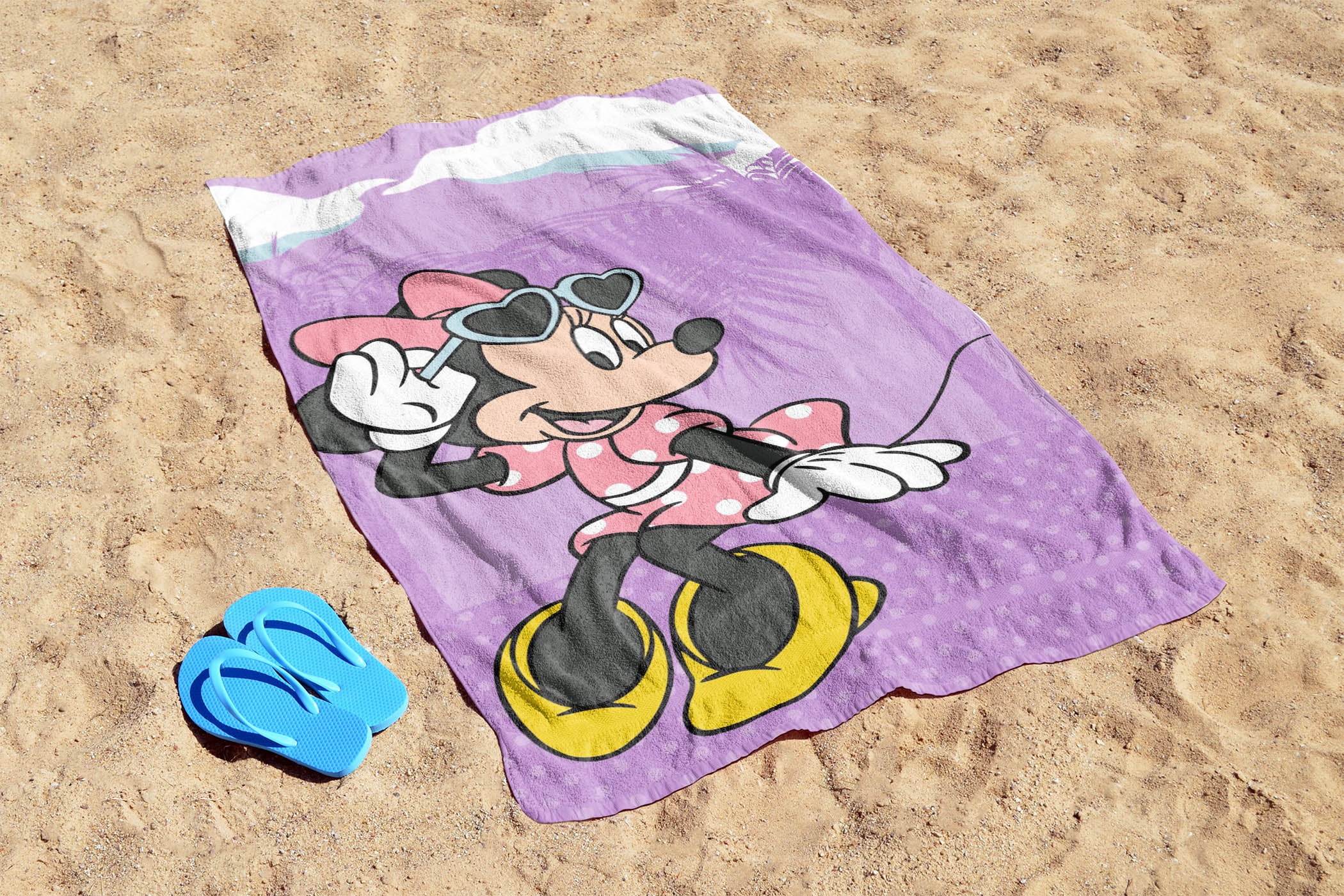 Minnie Mouse Kids Beach Towel, 27 x 54, Disney