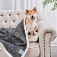 thumbnail image 1 of Colcha Waterproof Reversible Sherpa 76x102 cm, 1 of 6