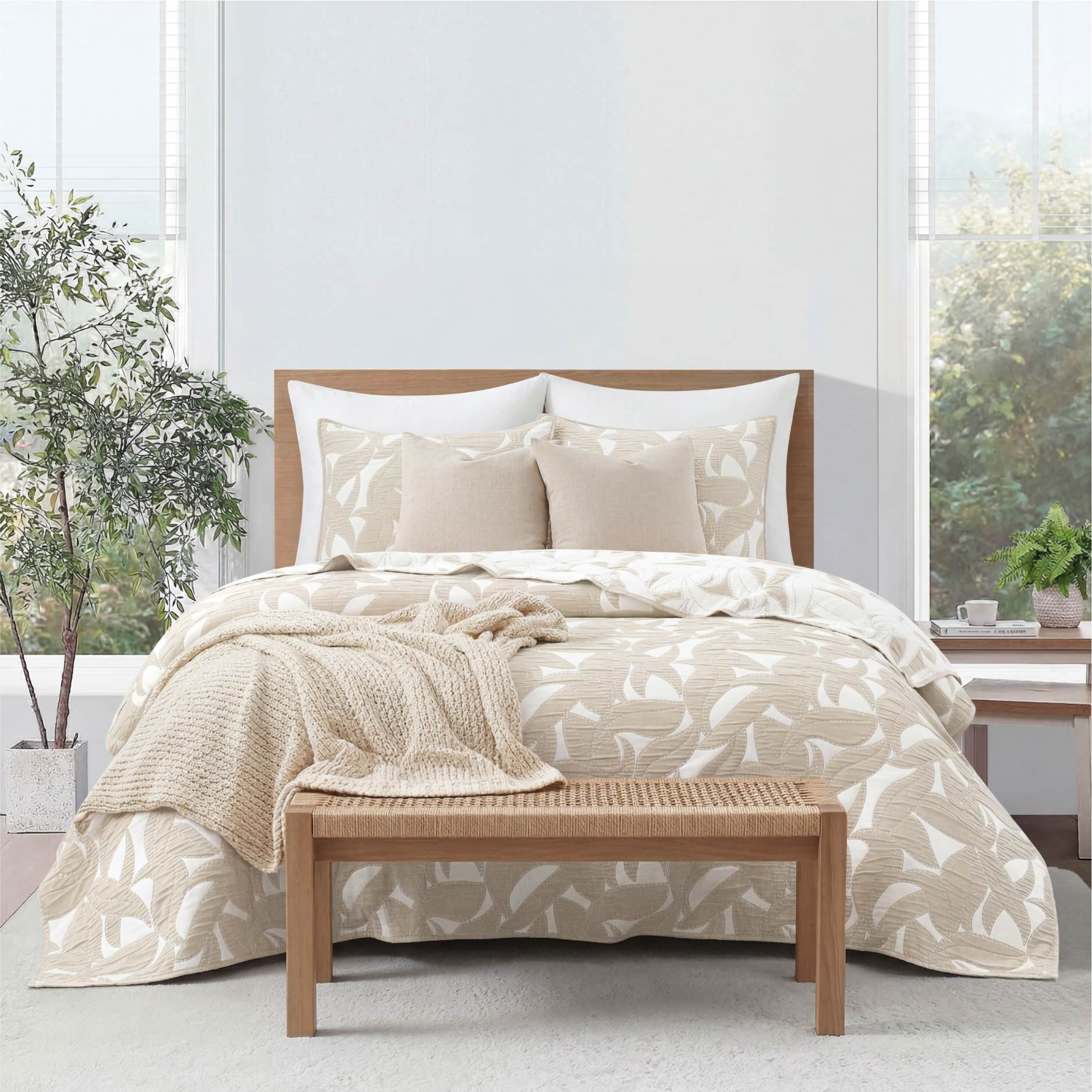 Mainstays Quilt Beige Paisley Floral, Polyester Quilted, Full/Queen - Breathable, Hypoallergenic, Antimicrobial