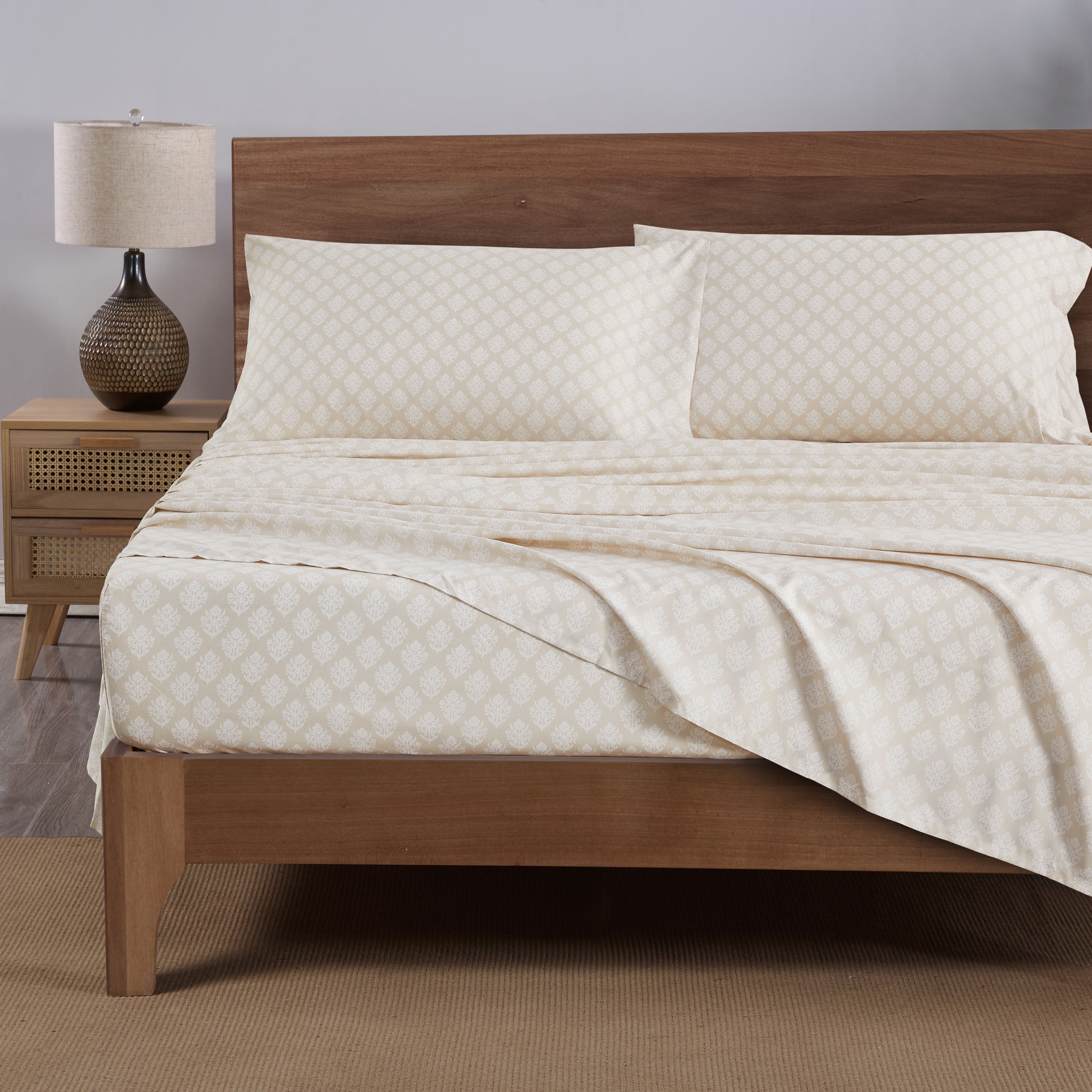 Mainstays Super Soft High Quality Brushed Microfiber Pillowcase Set, King, Pap Beige Geo, 2 Piece