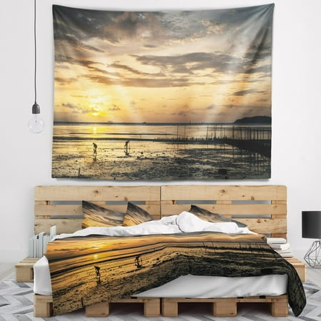 Design Art Designart Dawn At Seaside During Low Tide Modern Seashore Wall Tapestry