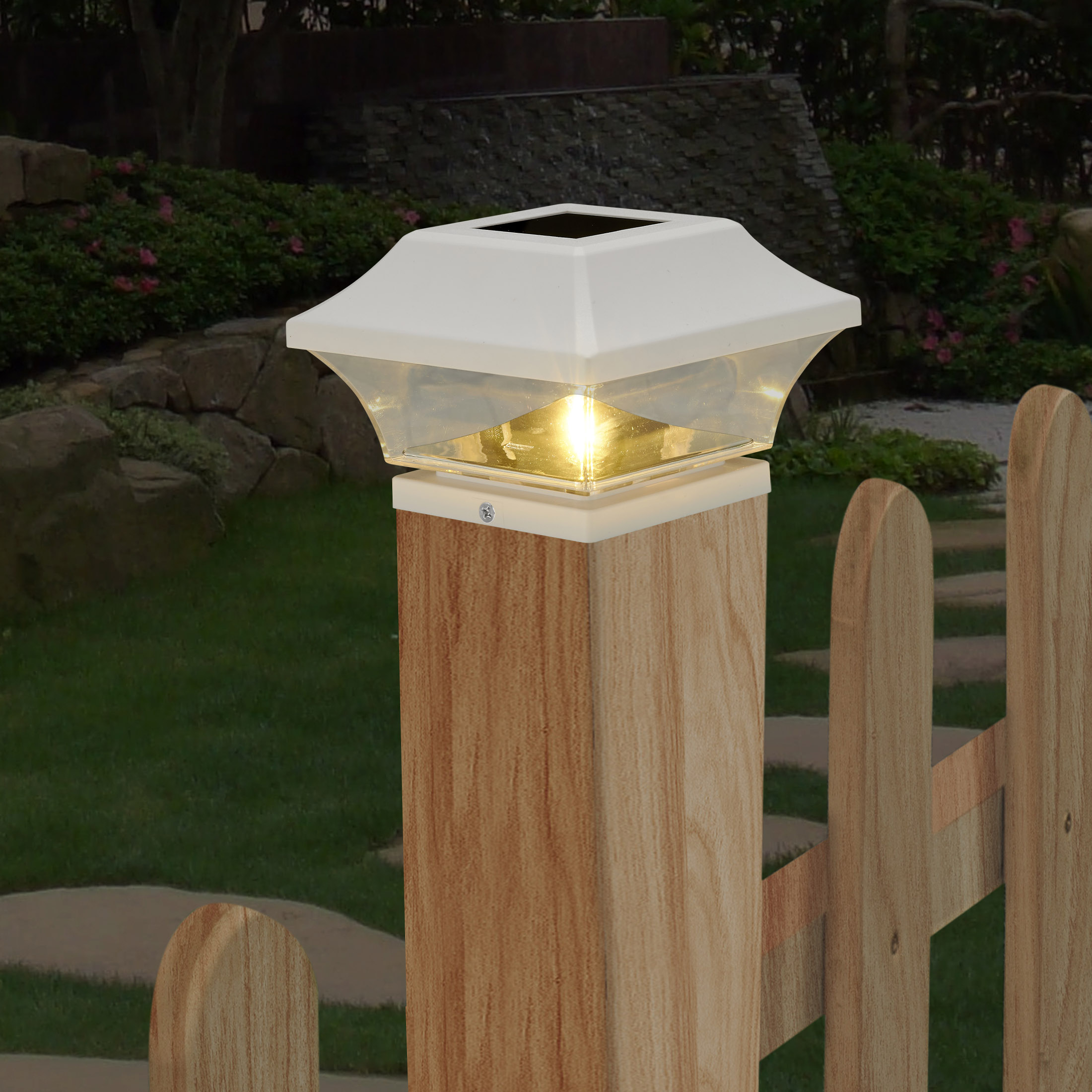 Mainstays Solar Powered White Outdoor LED Fence Deck 4