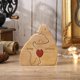 thumbnail image 4 of Adorno de oso de madera personalizado XINYU escultura con 2 a 8 nombres de familia, 4 of 7