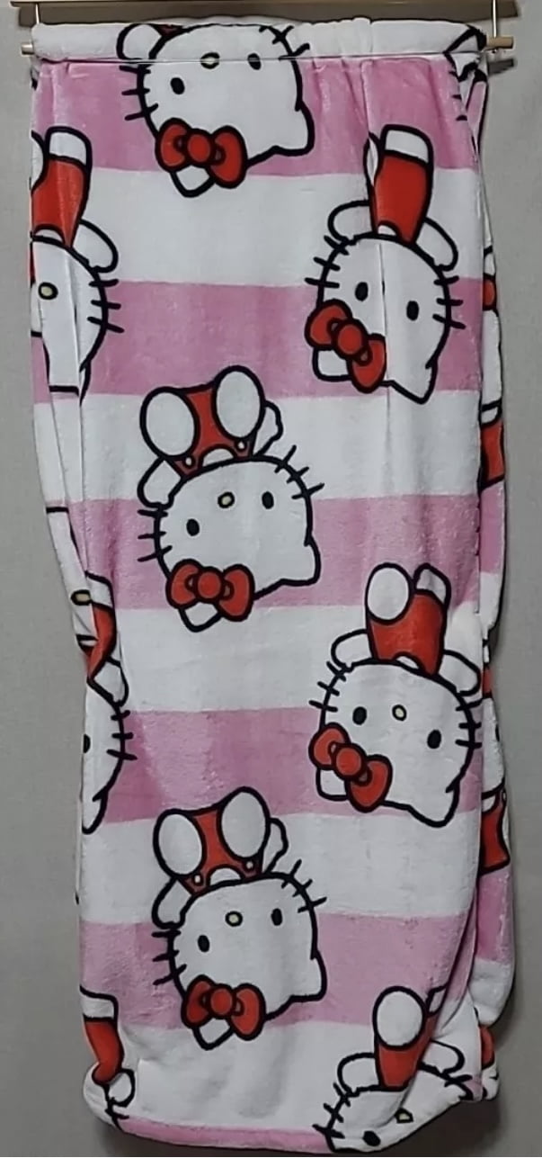Hello Kitty Bows and Stripes Silk Touch Throw 50x70