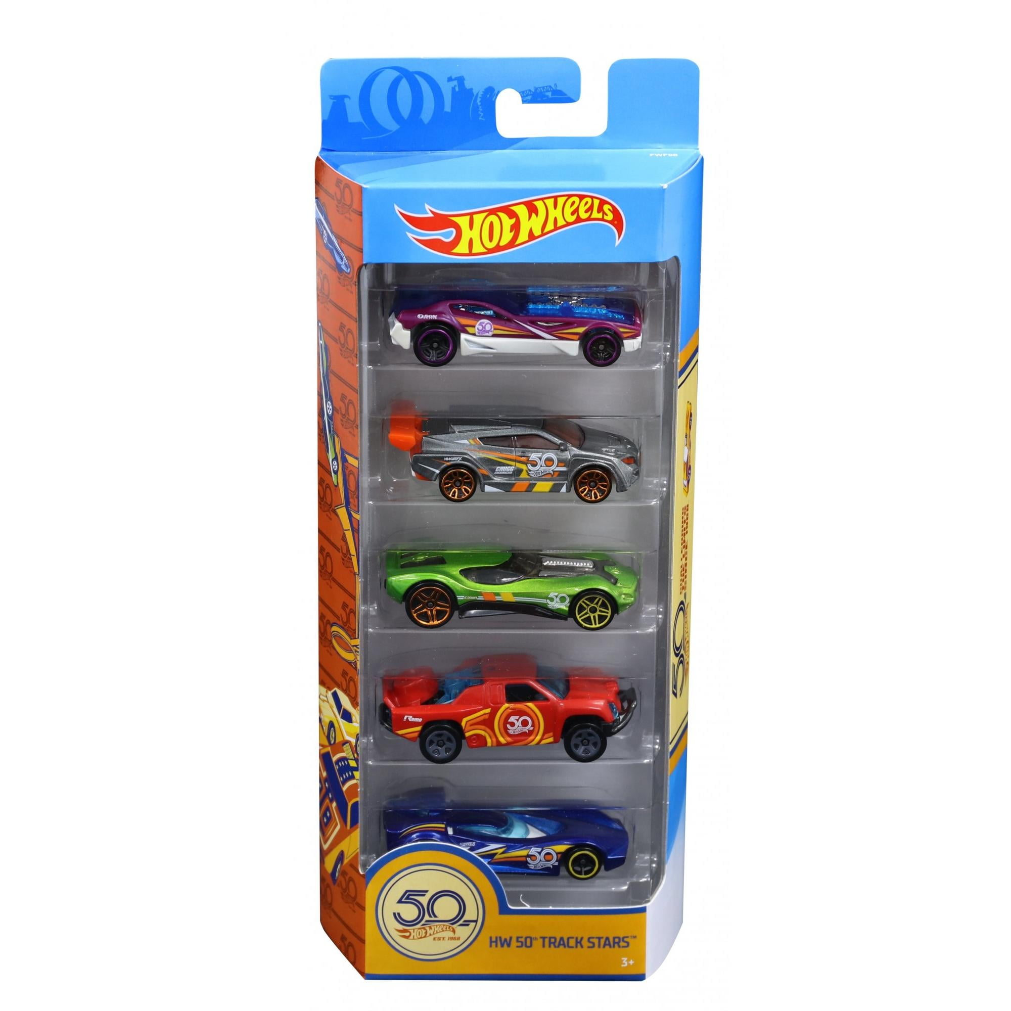 NEW HOT WHEELS CARS!! Hotwheels Track Stars Toy Collection in Toys R Us 