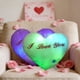 thumbnail image 1 of Almohada De Peluche 1Pcs Almohada en forma de corazón de 35 cm con luces LED de colores que brilla en la oscuridad para una decoración romántica y comodidad JASKFLY, 1 of 7