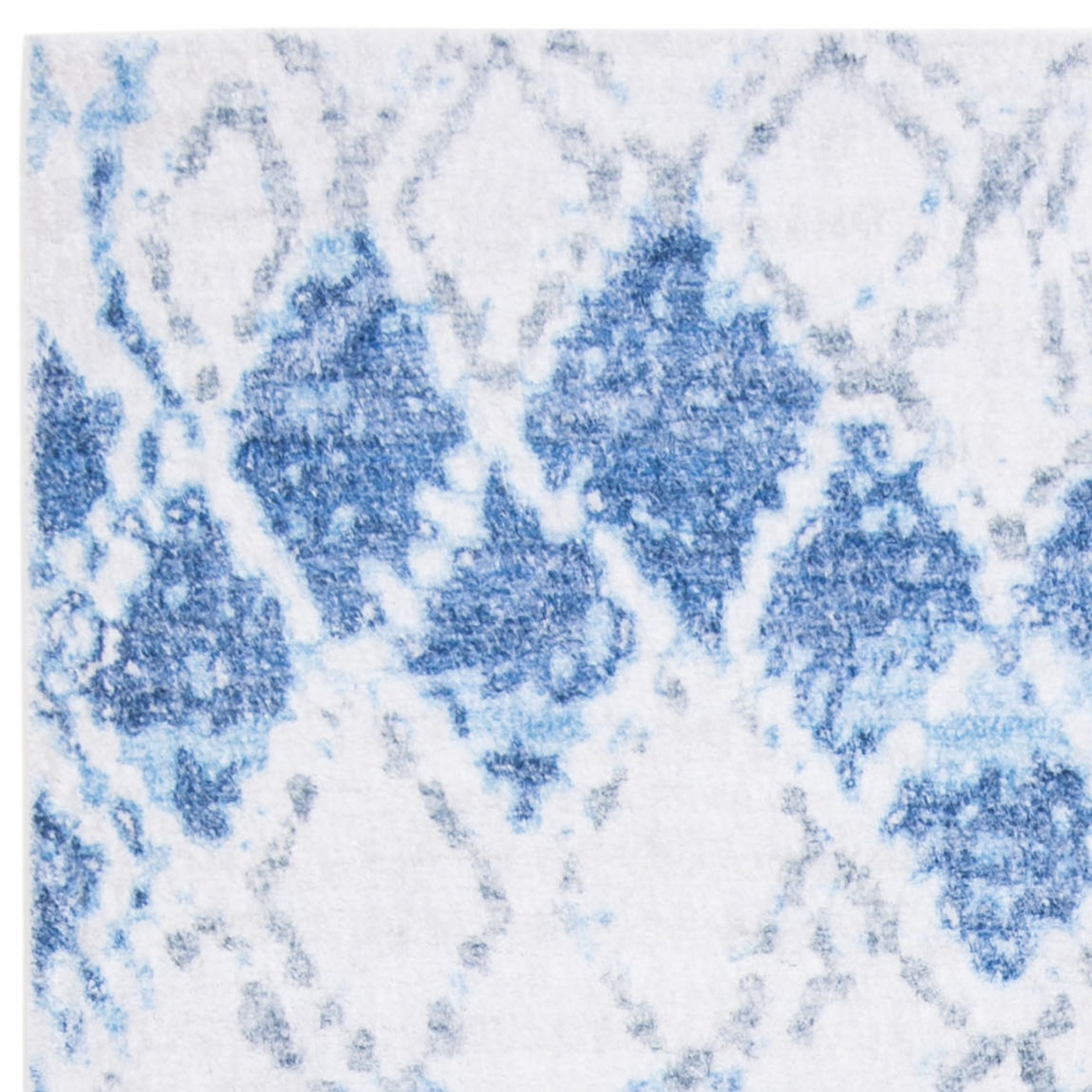 SAFAVIEH Saffron Corynn Geometric Area Rug, Ivory/Blue, 4' x 6'
