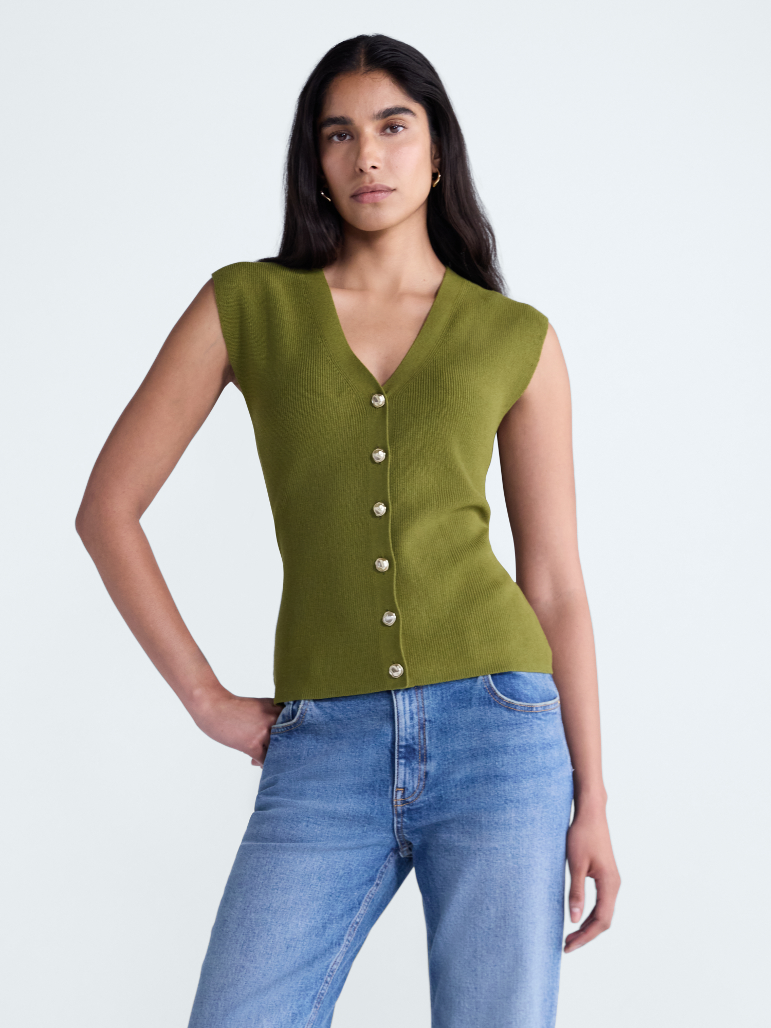 Scoop Women's V-Neck Sleeveless Cardigan Sweater photo 1