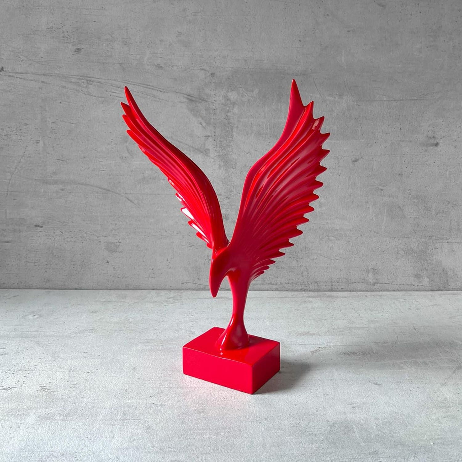 Stylish Eagle sculpture home decor Canadian Furniture