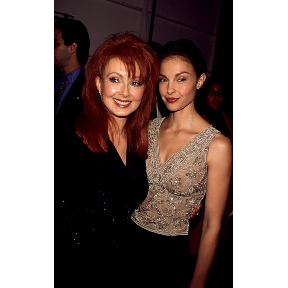 Naomi Judd, Ashley Judd At The Badgley Mischka Show In New York 7Th On 6Th Fashion Week, 11298 Celebrity (8 x 10)