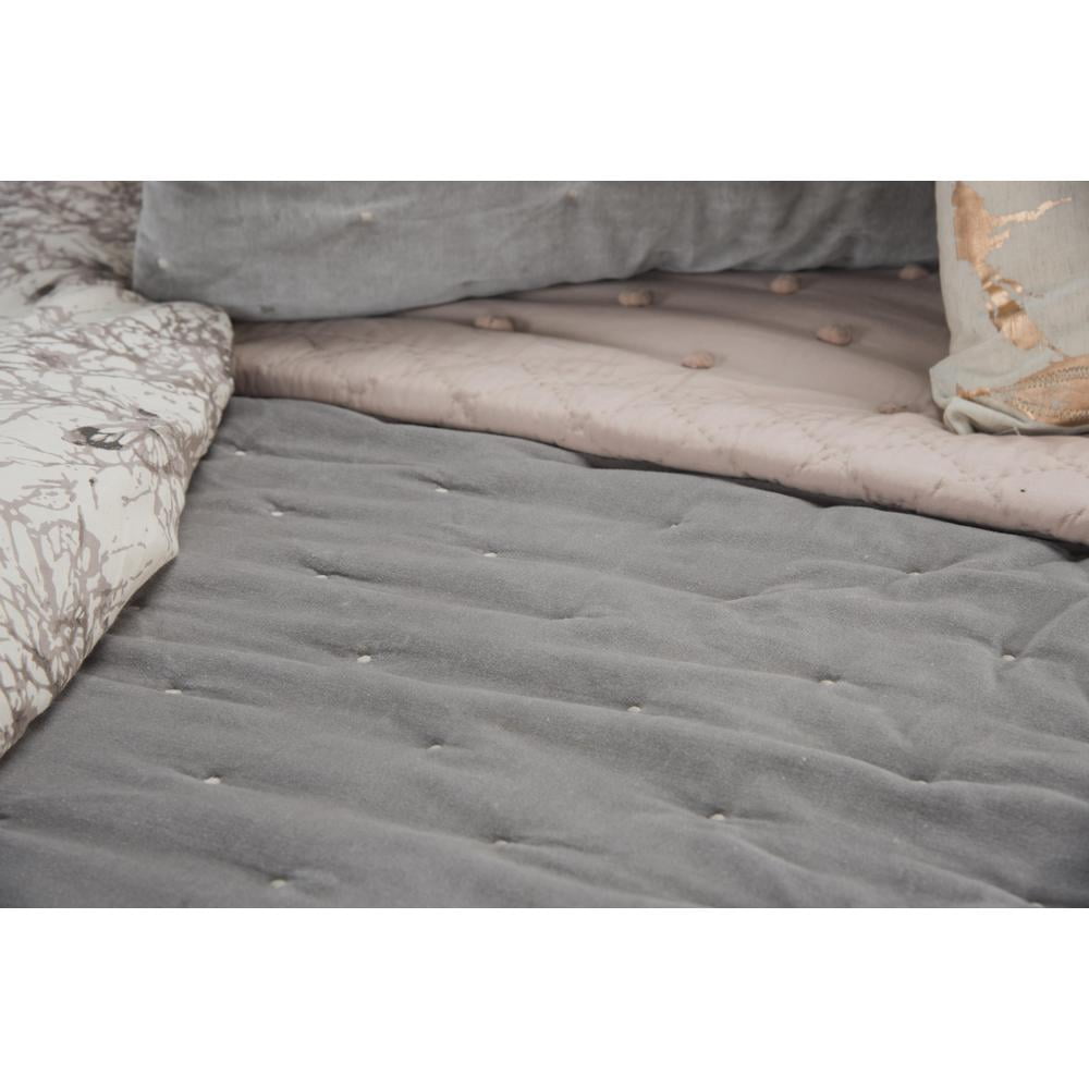 Rizzy Home 106" x 92" Quilt