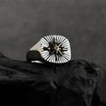 thumbnail image 3 of Anillo de brújula náutica para hombres y niños, anillo de amuleto marinero pirata Vintage de acero inoxidable, regalo Es resistente al óxido y a la decoloración, 3 of 5