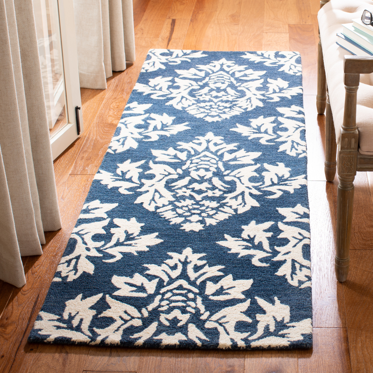 SAFAVIEH Micro-Loop Meridith Floral Trellis Wool Runner Rug, Blue/Ivory, 2'3" x 7'