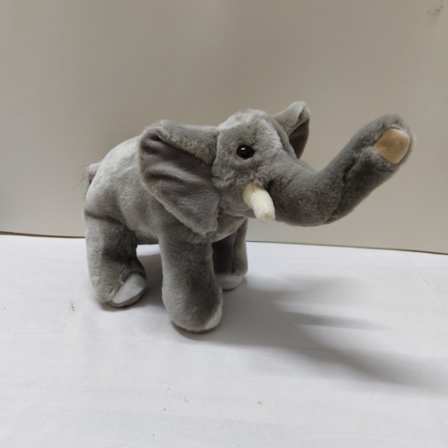 Último pedido en stock, juguetes de peluche, adornos de animales de simulación, regalos de muñecas de simulación de elefante