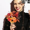 thumbnail image 4 of «Girasol otoñal con rosas y hojas de arce para decoraciones festivas», 4 of 4