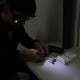 thumbnail image 5 of Mini Lámpara De Noche Con Luz De Lectura De Anteojos Led Con Clip Giratorio Para Trabajadores De Mantenimiento De Personas Mayores Inevent VI007339-00, 5 of 6