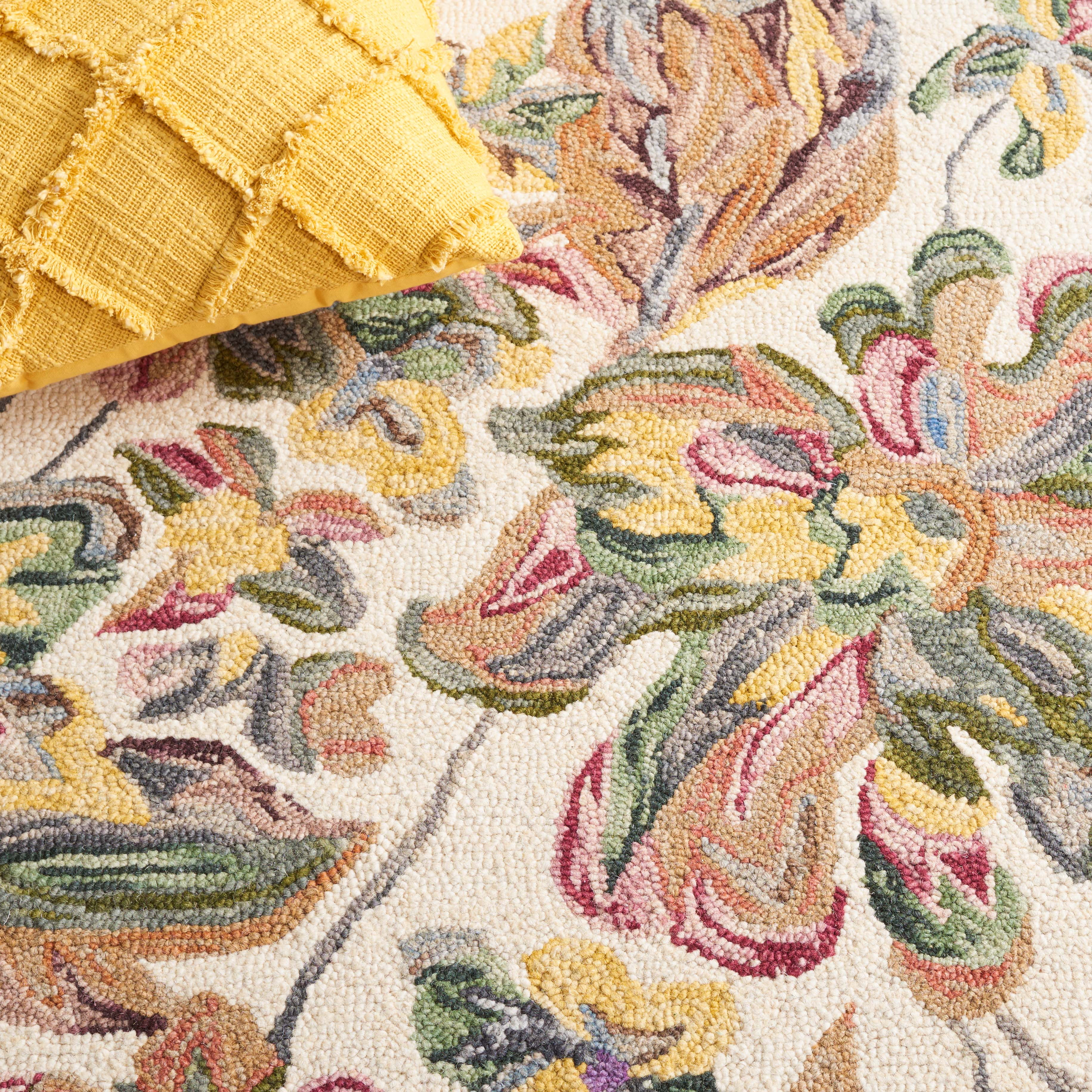 Safavieh Blossom Tina Floral Area Rug, Ivory/Plum, 9' x 12'