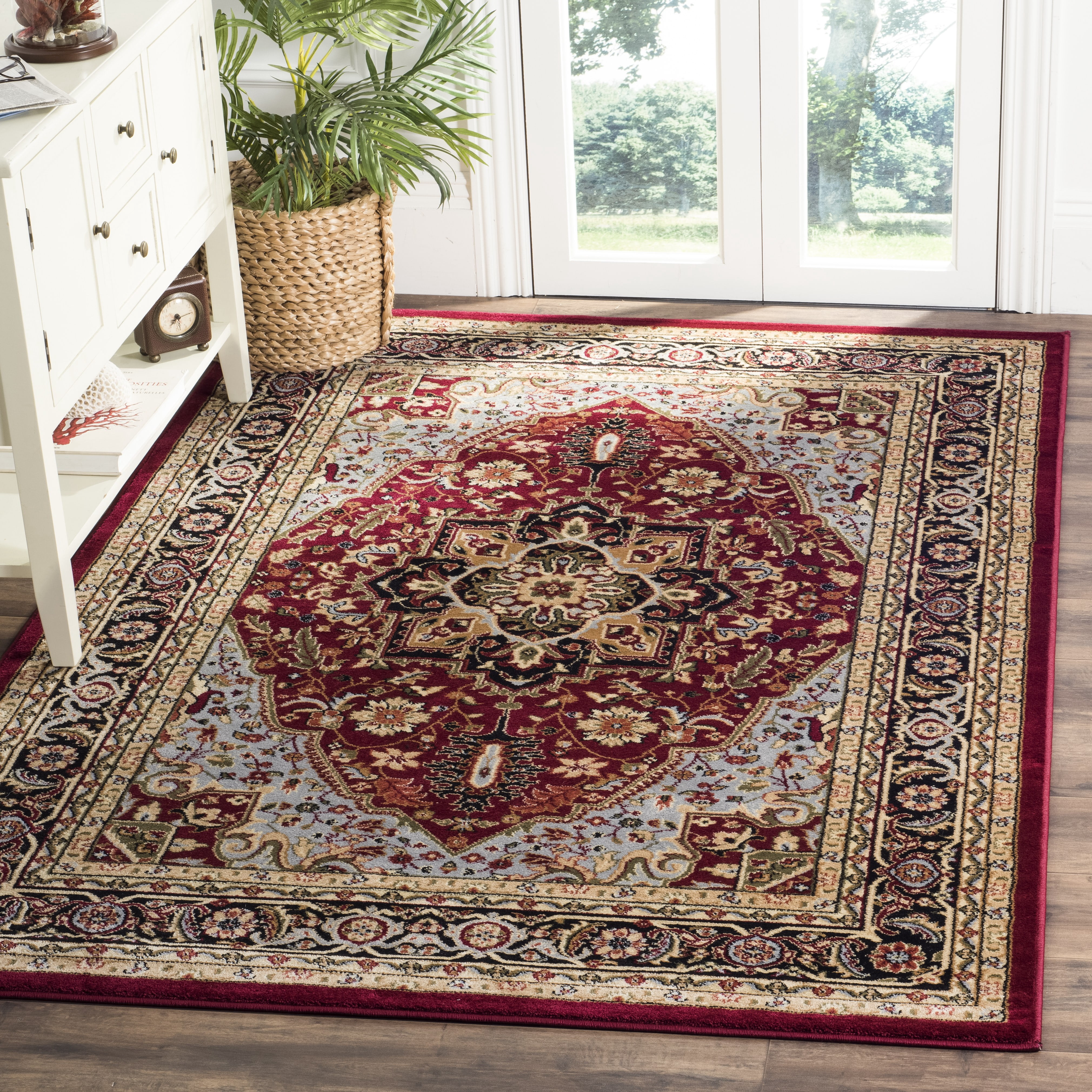 Safavieh Lyndhurst Miranda Floral Area Rug, Red/Black, 6' x 9'