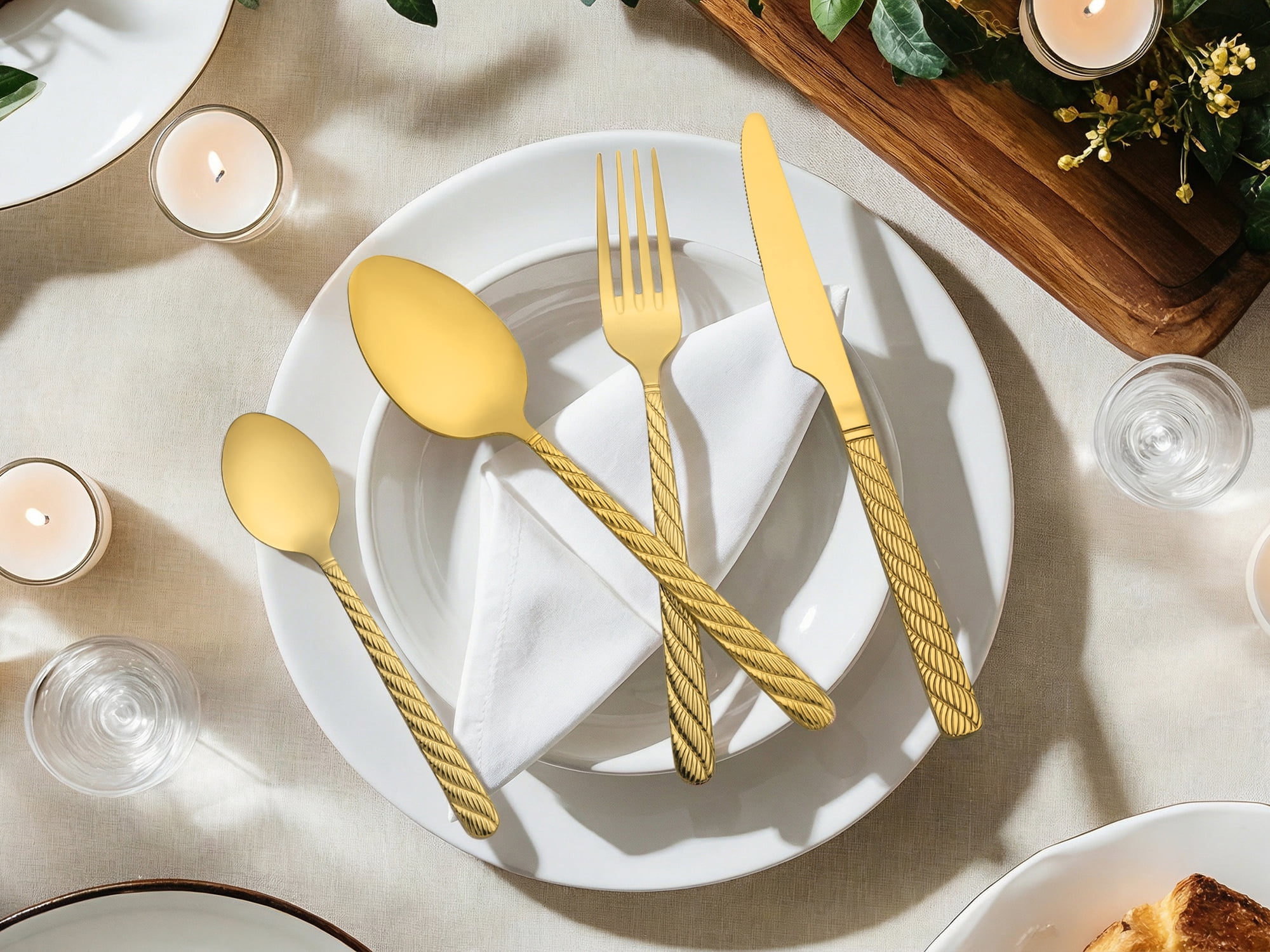 Unique Bargains 4 Piece Stainless Steel Flatware Set with Knife Spoons and Fork Gold 4