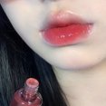 thumbnail image 1 of PinkyFocus Black Mirror Lip Glaze Espejo Lip Glaze Película duradera que no se desvanece Bloque de hielo transparente Lip Mud Femenino, 1 of 6