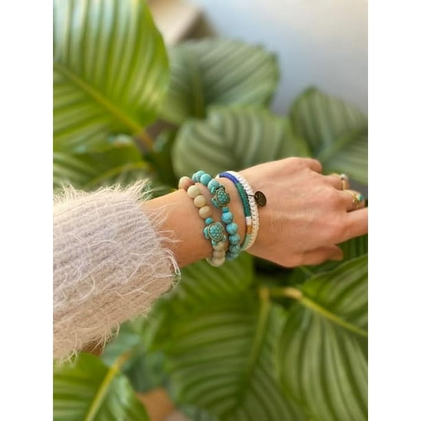 Sea Turtle Tracking Bracelet Elastic supports the Sea Turtle